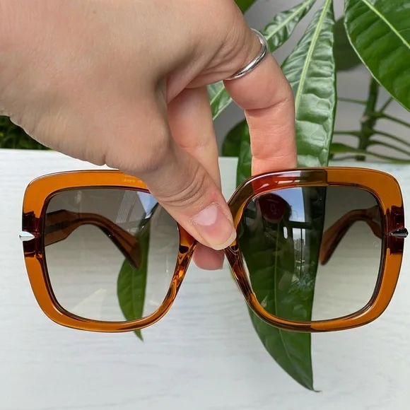 Rag & Bone Square 56mm Oversized Sunglasses with Orange / Brown Frame - Picture 12 of 16